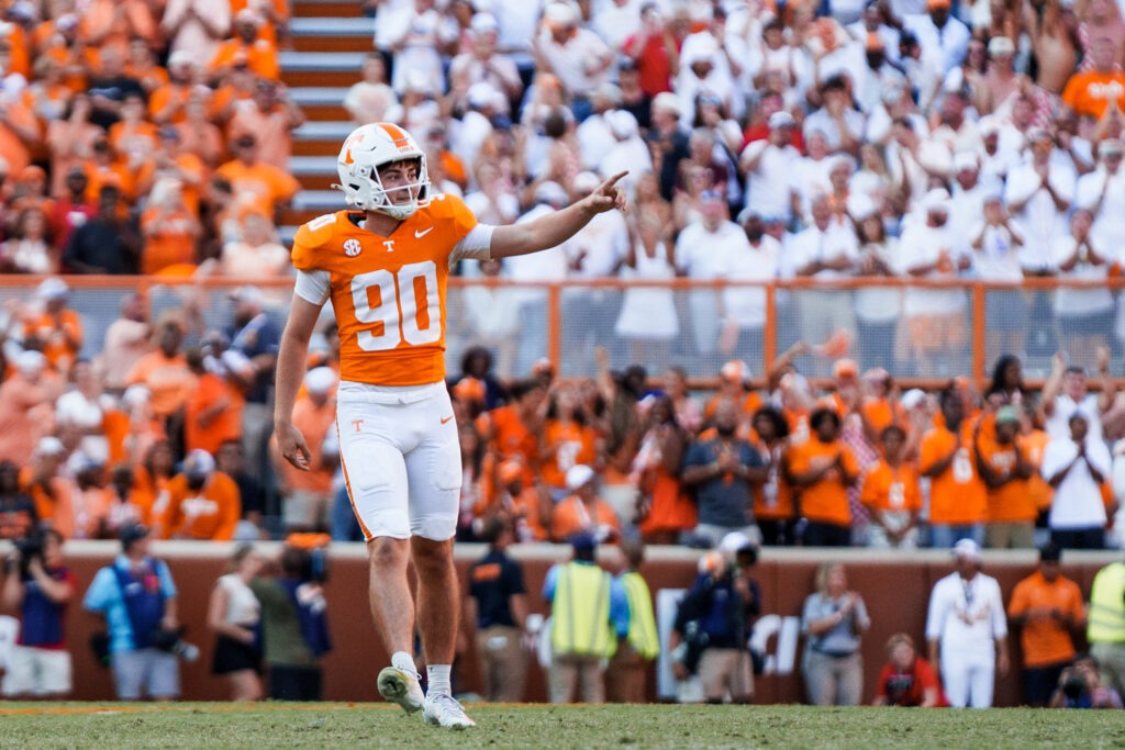 Max Gilbert pointing to the crowd