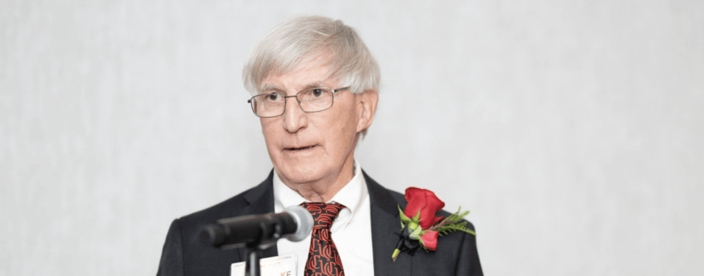 Alumnus Mike Bowman '64 accepts the UC College of Engineering and Applied Science Lifetime Achievement Award for six decades of industry leadership.